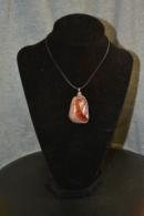 Подвеска из сердолика  0170